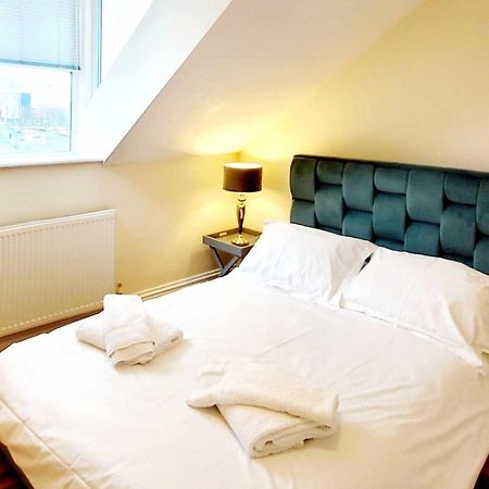 Apartment 5 - Two Bedroom Luxury Apartment Close To Town, Mainline Rail & Theatre Stylish And Comfortable Darlington  Ngoại thất bức ảnh